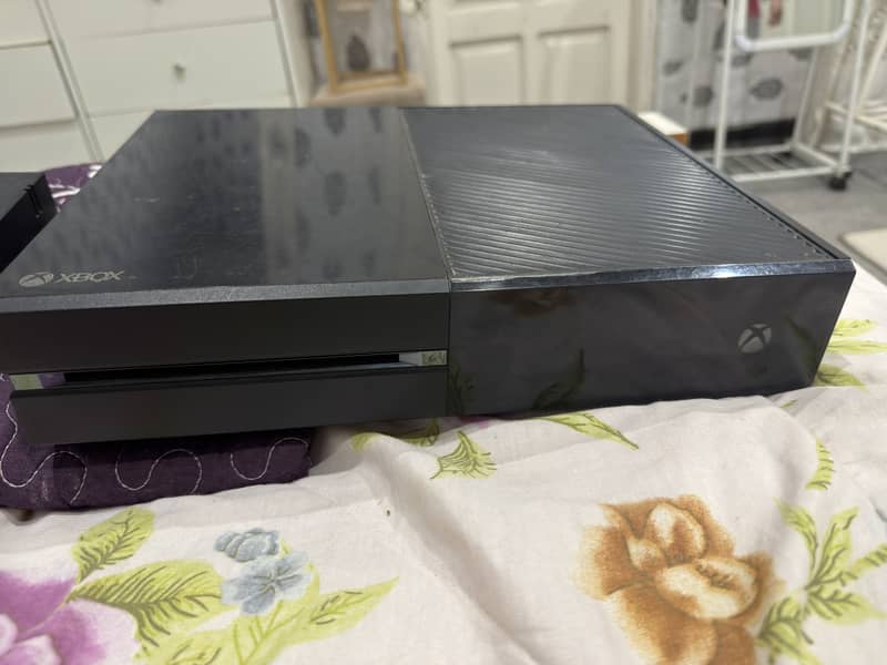 Xbox onev1tb 4