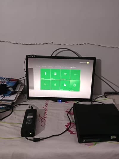 Xbox 360 with 2 controller