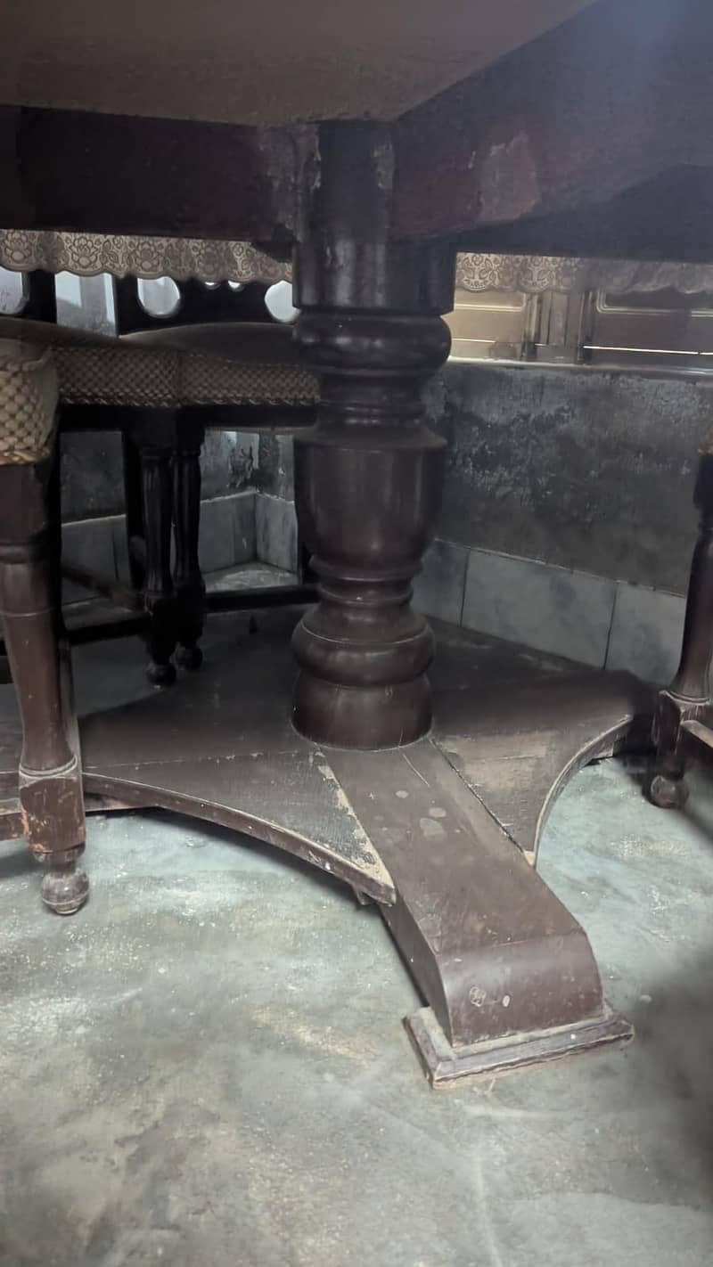 Dining table with chairs 2