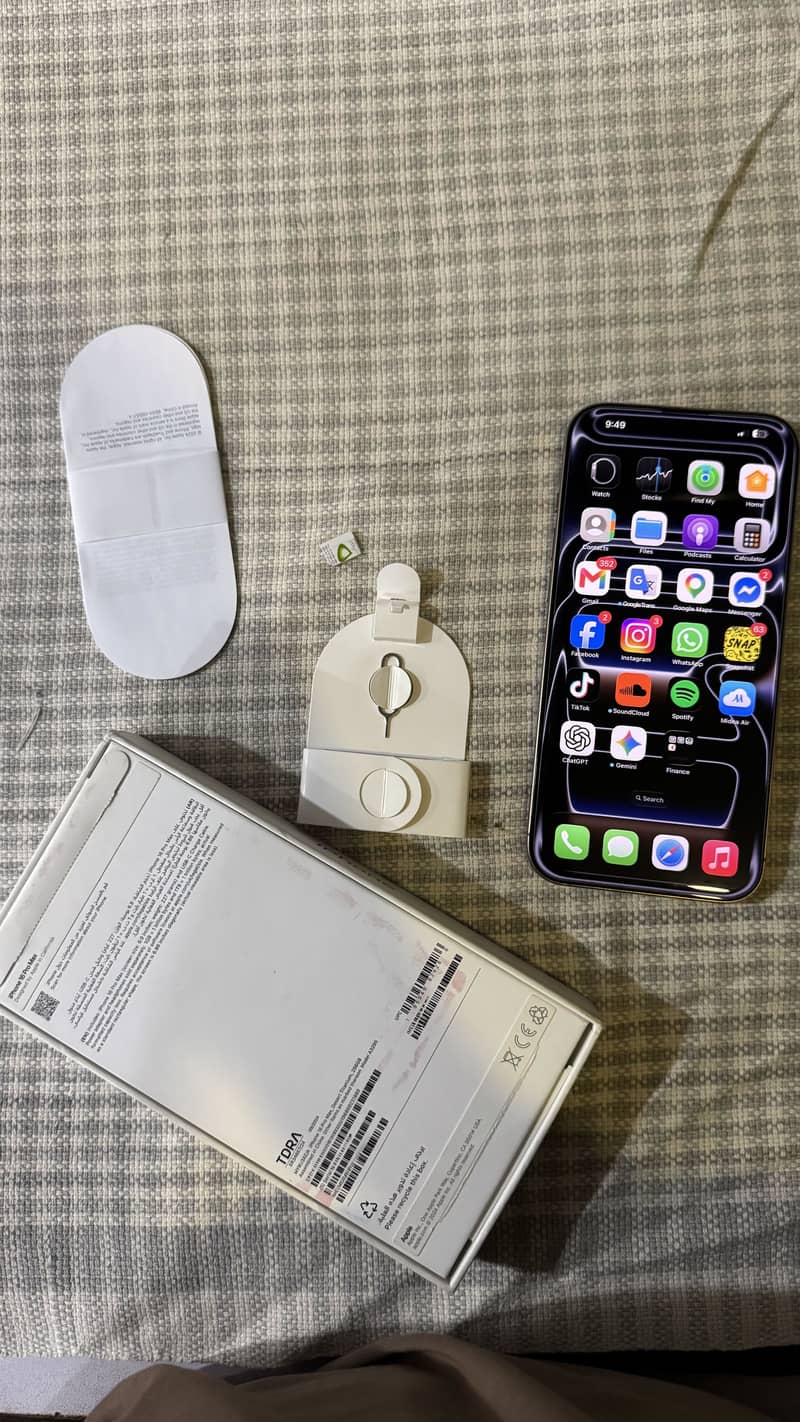 Apple iPhone 16 Pro Max 5