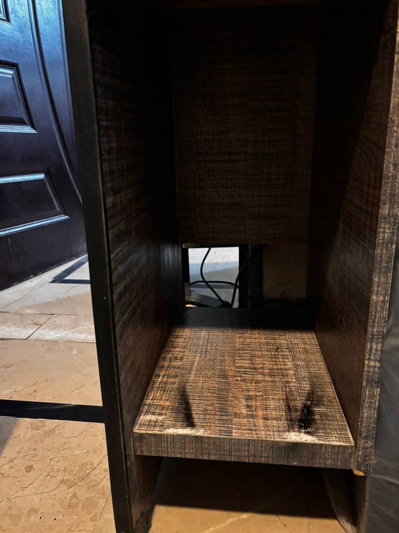 computer table 3