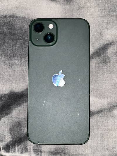 Apple iPhone 13