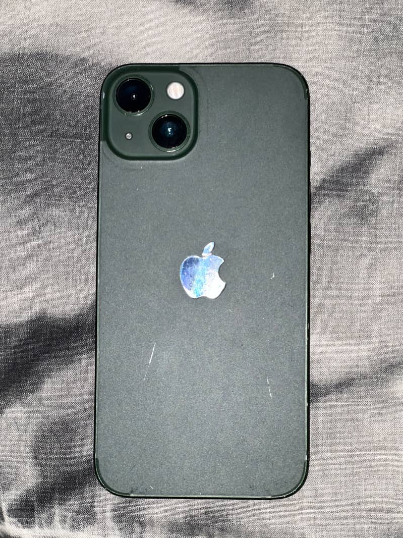 Apple iPhone 13 0