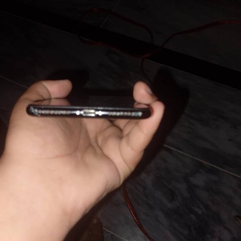 Apple iPhone 7 Plus 3