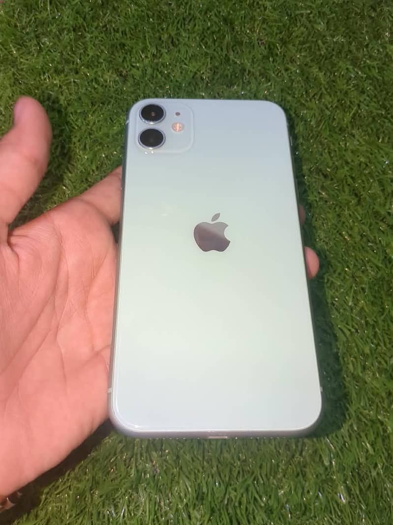 Apple iPhone 11 3