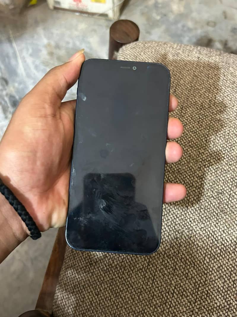 Apple iPhone 12 2