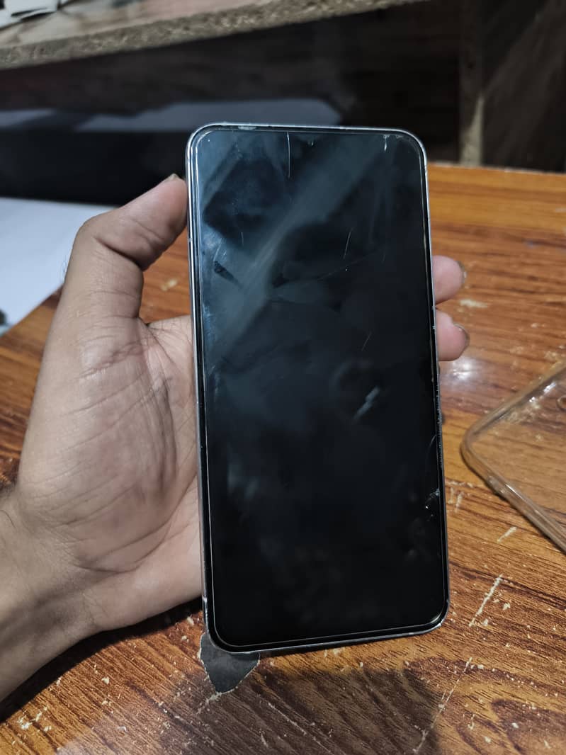 S22 plus (Dual Sim) 4