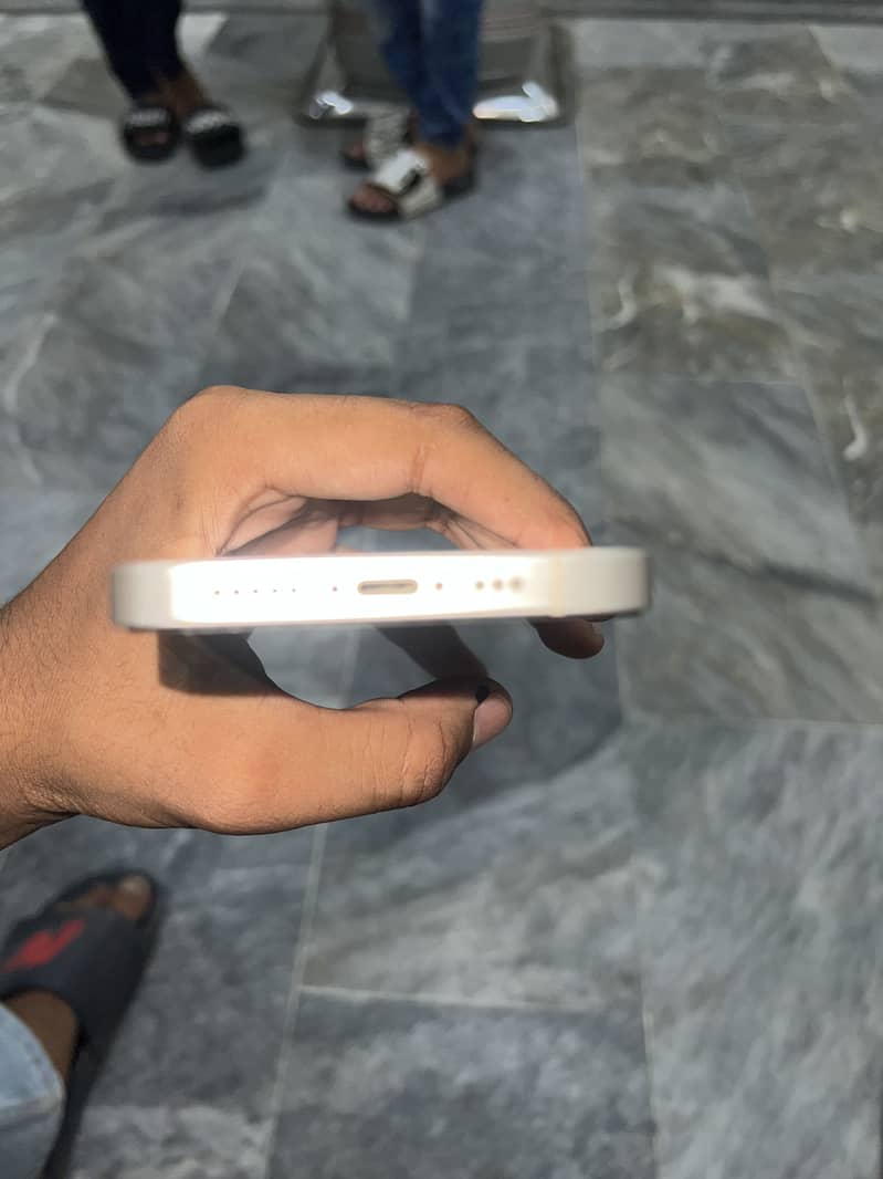 Apple iPhone 14 1