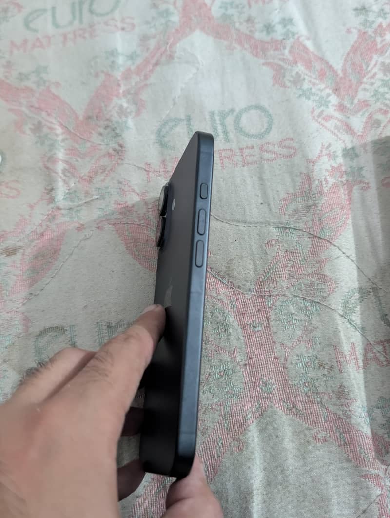 IPhone 16 jv 3
