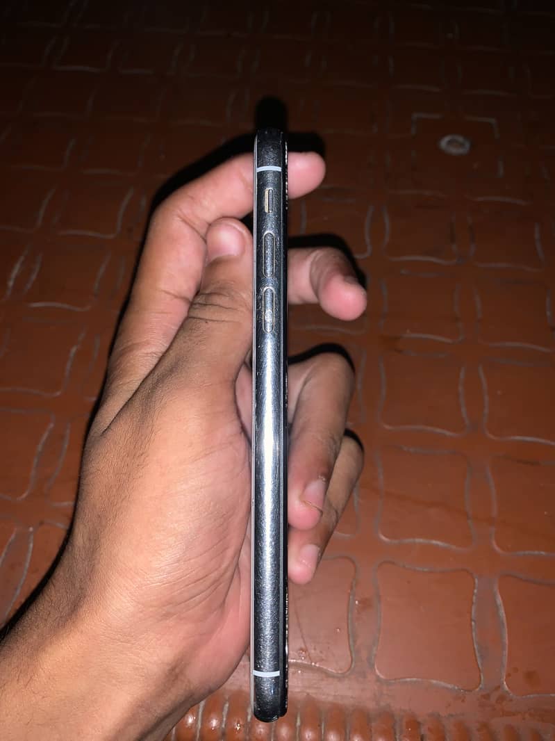 Apple iPhone X 2