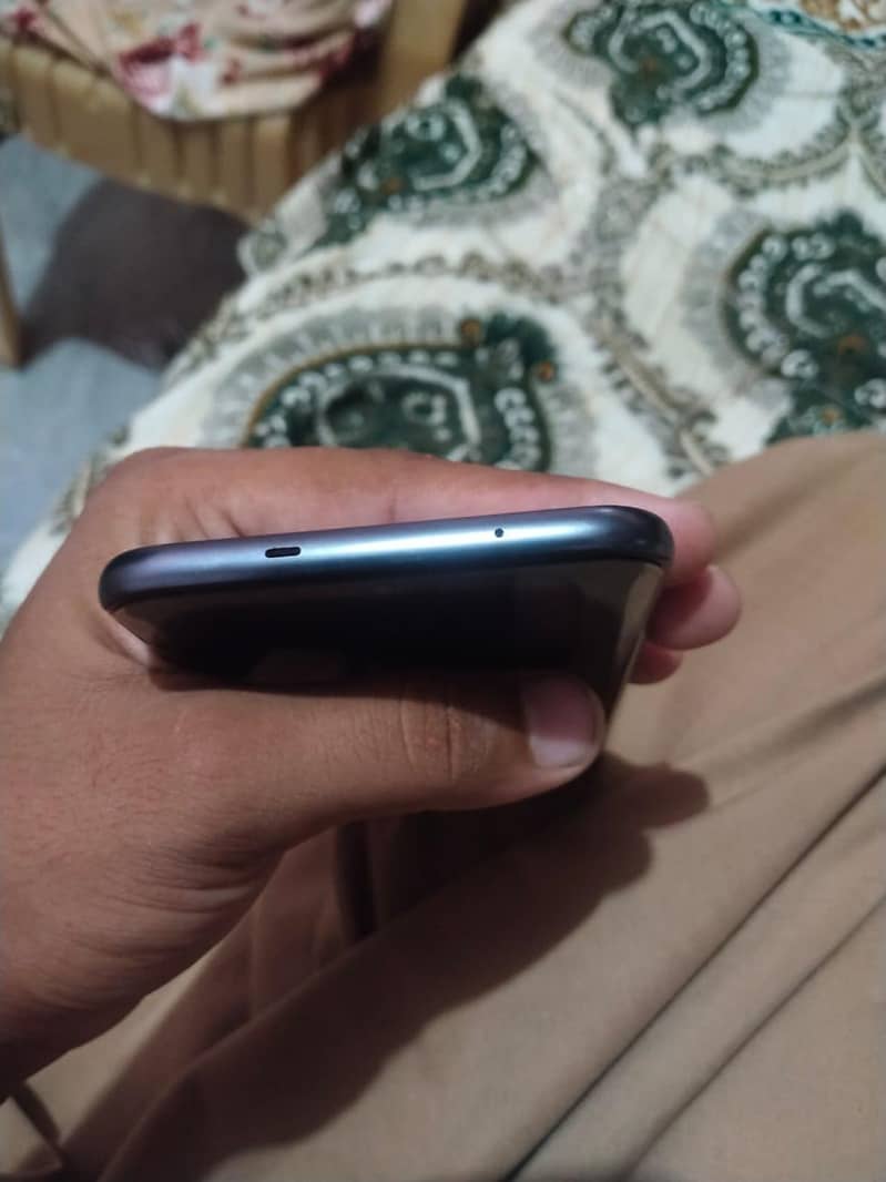 Tecno spark 40pro plus 4