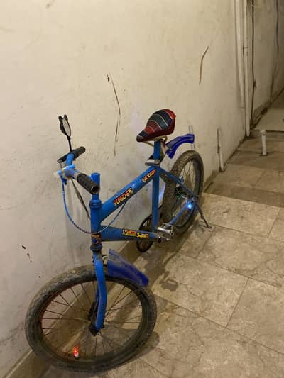 Used cycle colour blue