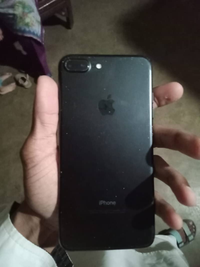 Apple iPhone 7 Plus 5