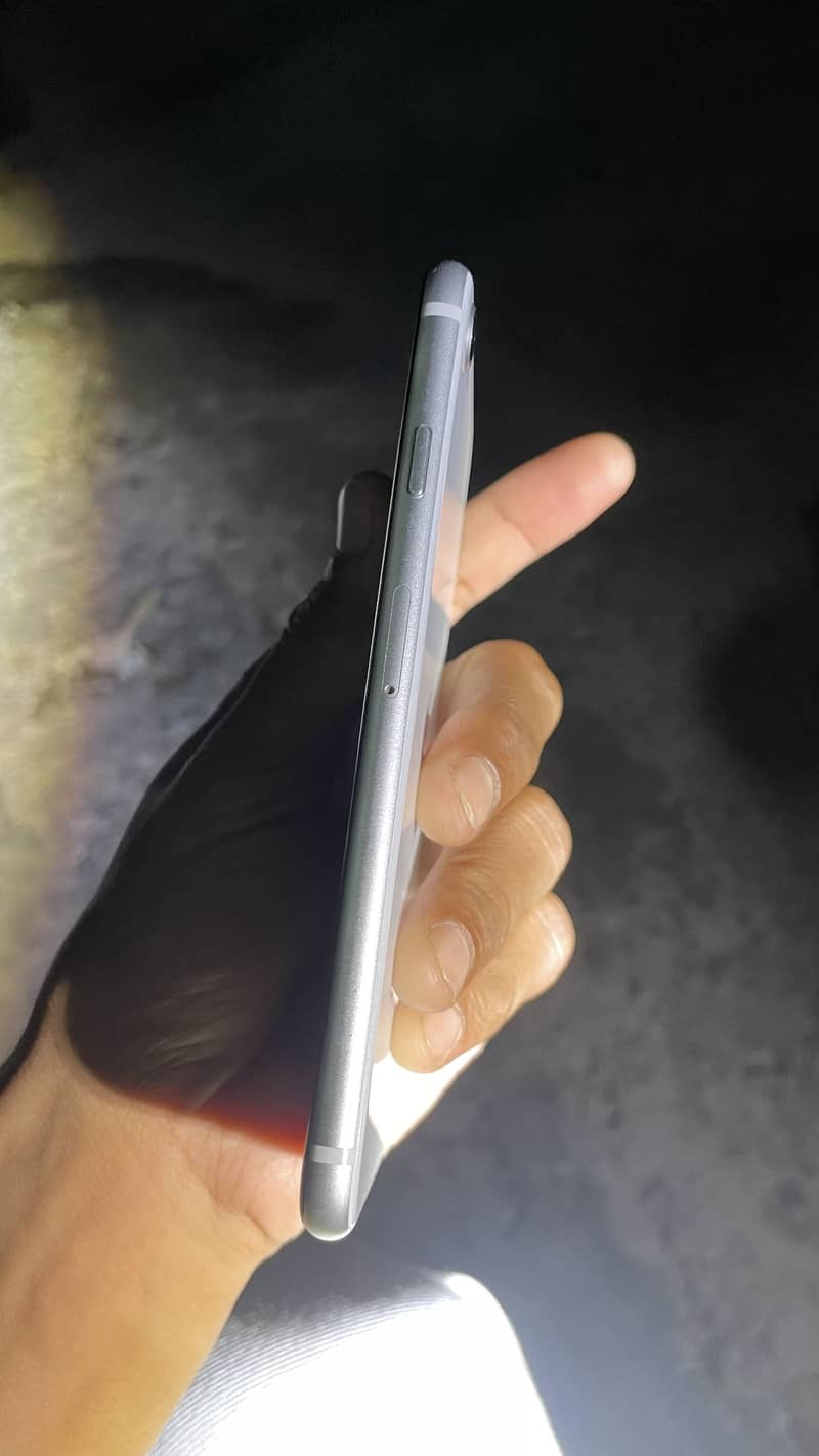 Apple iPhone SE 2