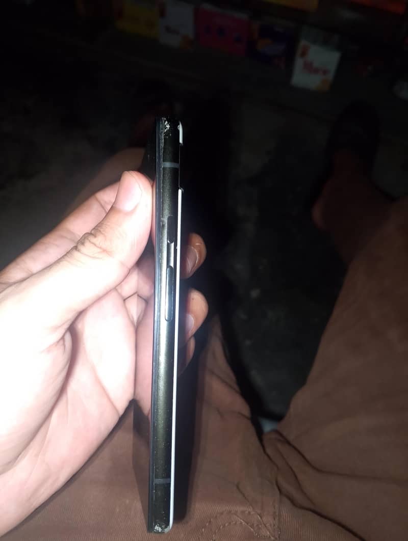 Google Pixel 6a 4