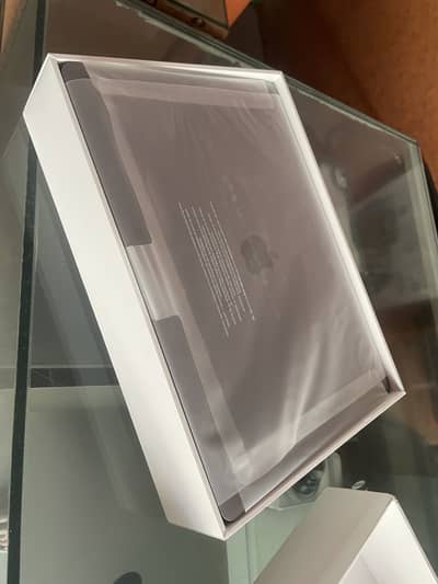 MacBook air m1 8/256 10/10 full box