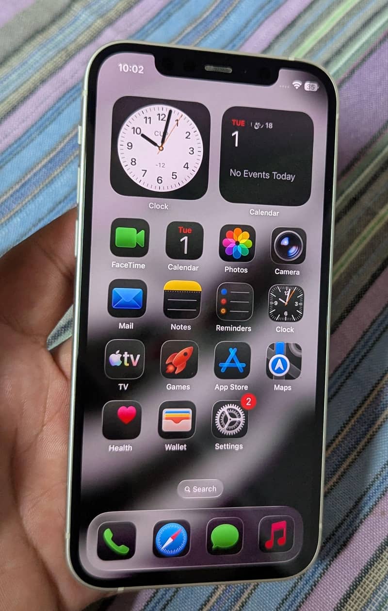 Apple iPhone 12 1