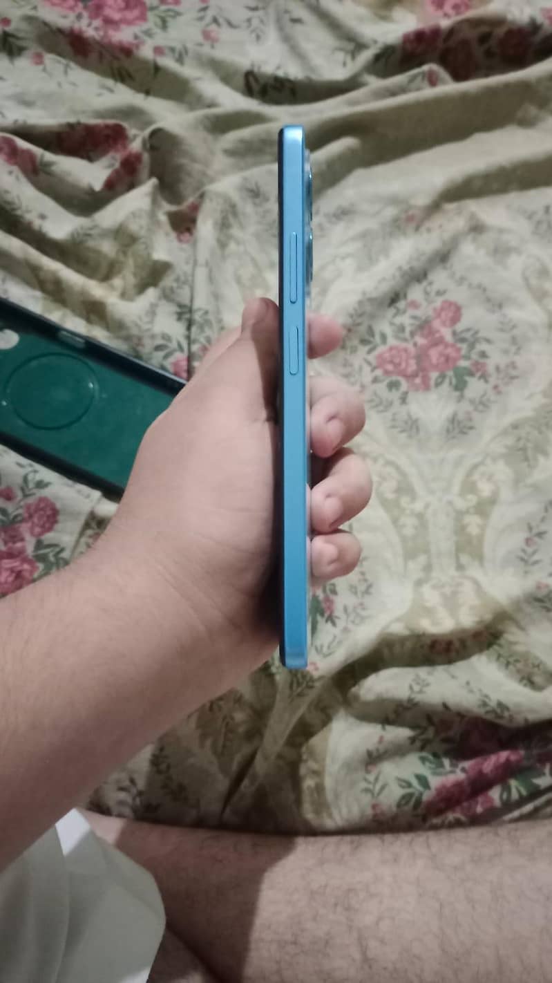 Xiaomi Redmi Note 12 4