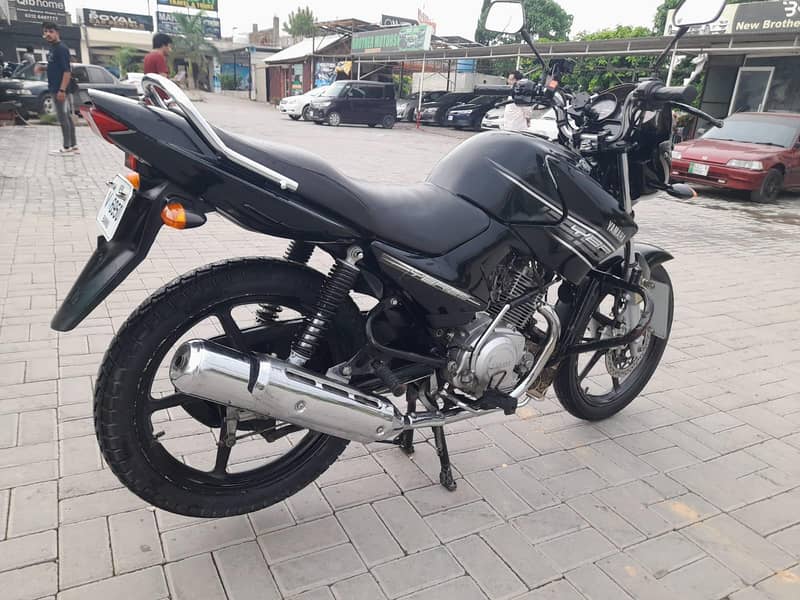ybr 2016 model 2
