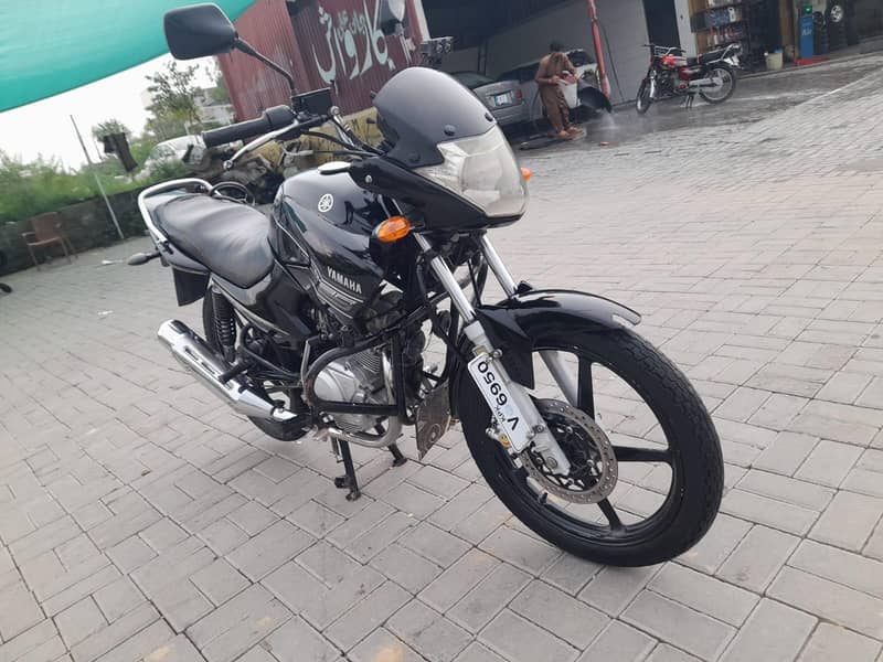 ybr 2016 model 6