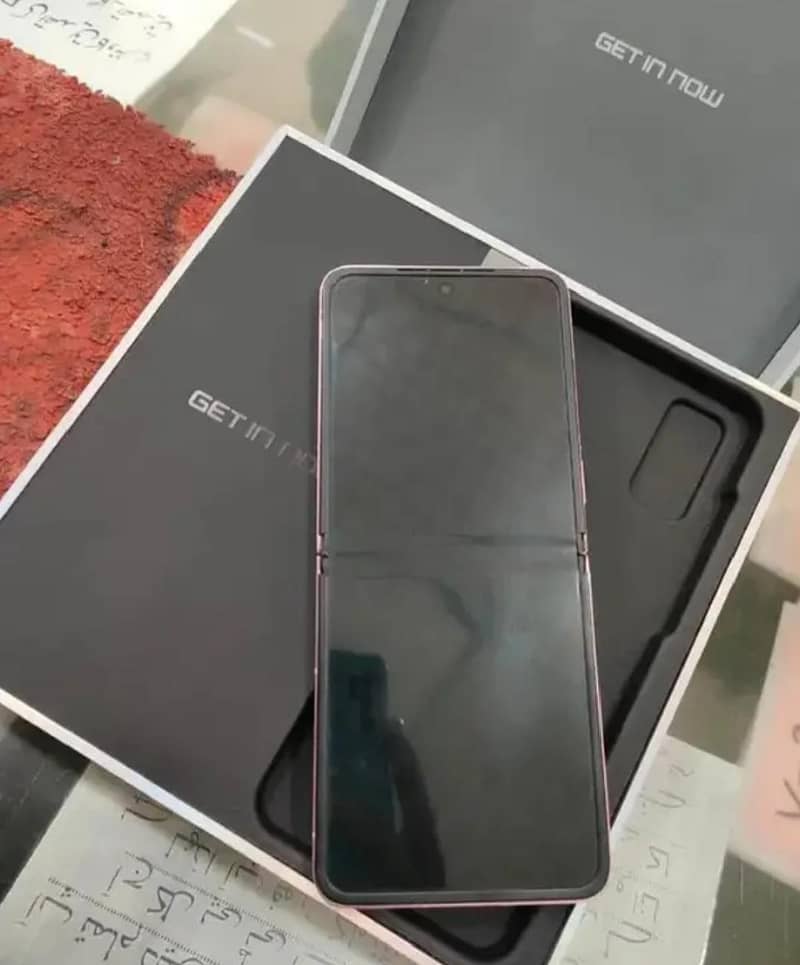 Infinix Zero Flip 3