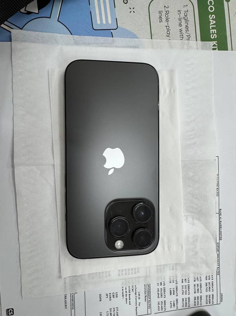 Apple iPhone 14 Pro 0