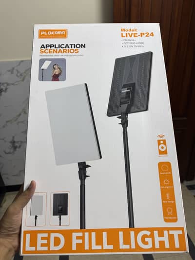 Plokama live p24 LED light. Studio light