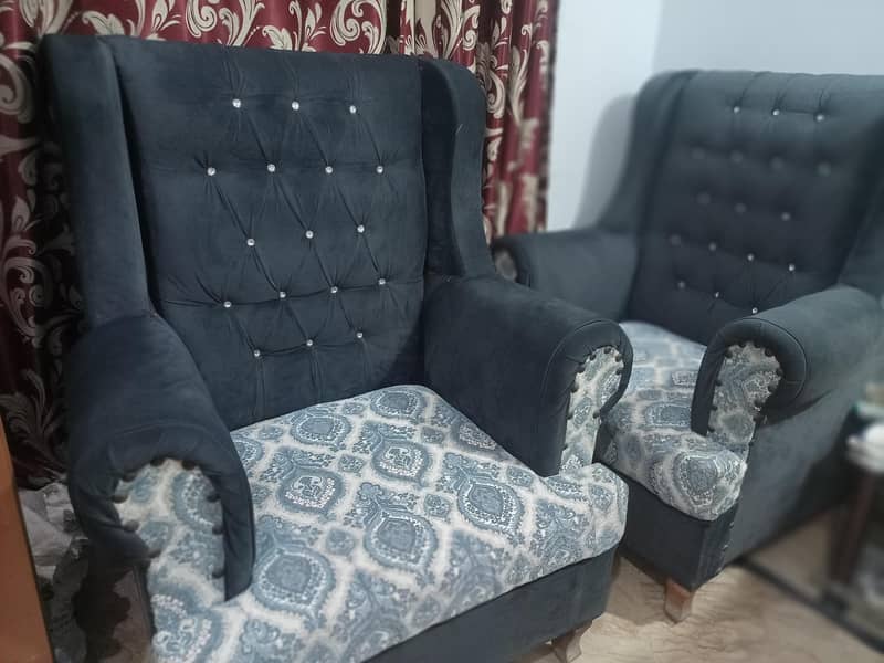 7 seatar sofa set. 1