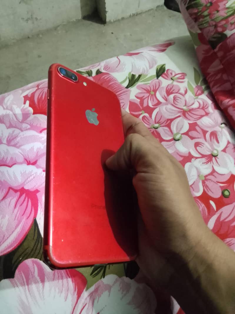 Apple iPhone 7 Plus 4