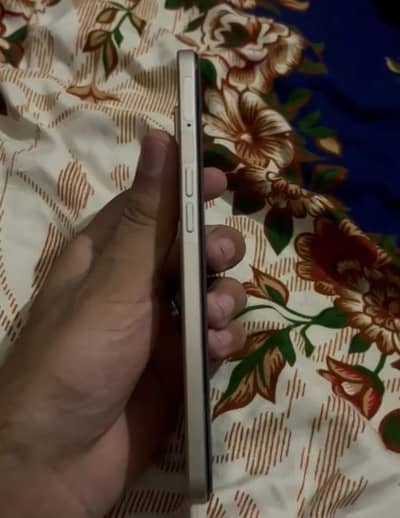 OPPO F21 Pro