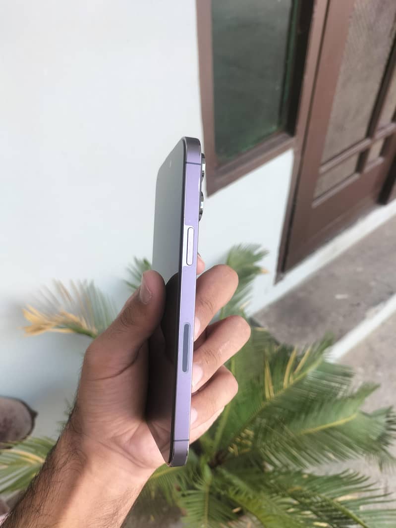 Apple iPhone 14 Pro Max 2