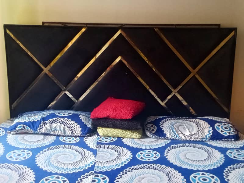 selling bed 1