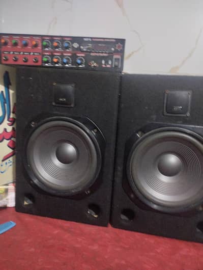 10 inch speakers makmal jore  with amplifier