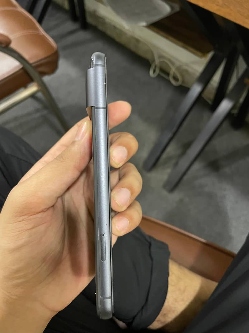 Google Pixel 8 2
