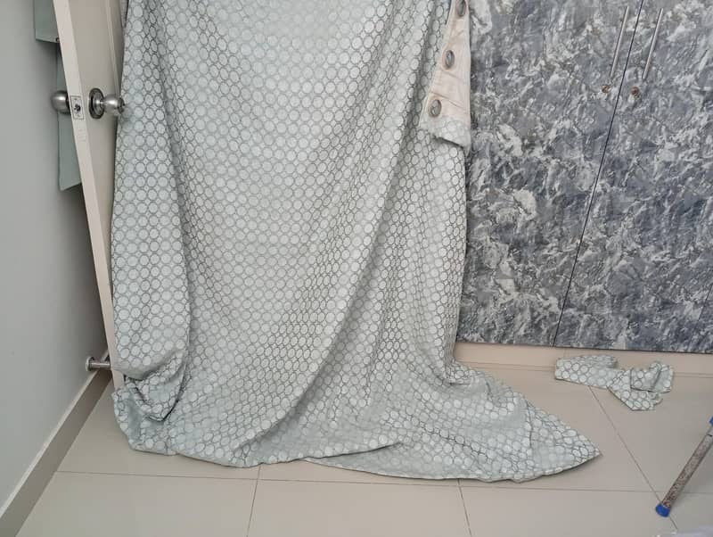 CURTAINS 1