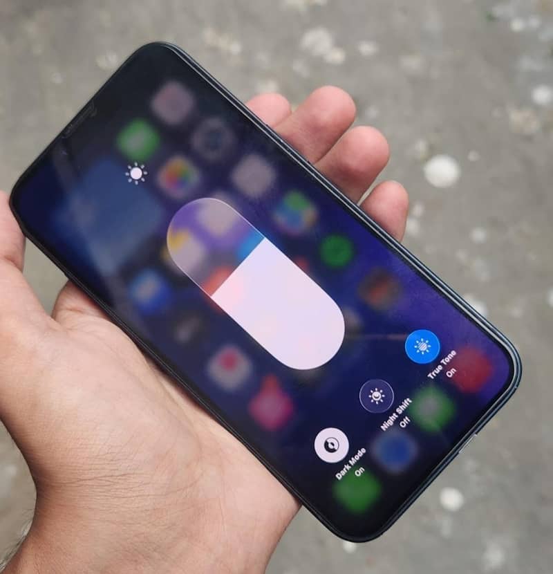 Apple iPhone 14 2