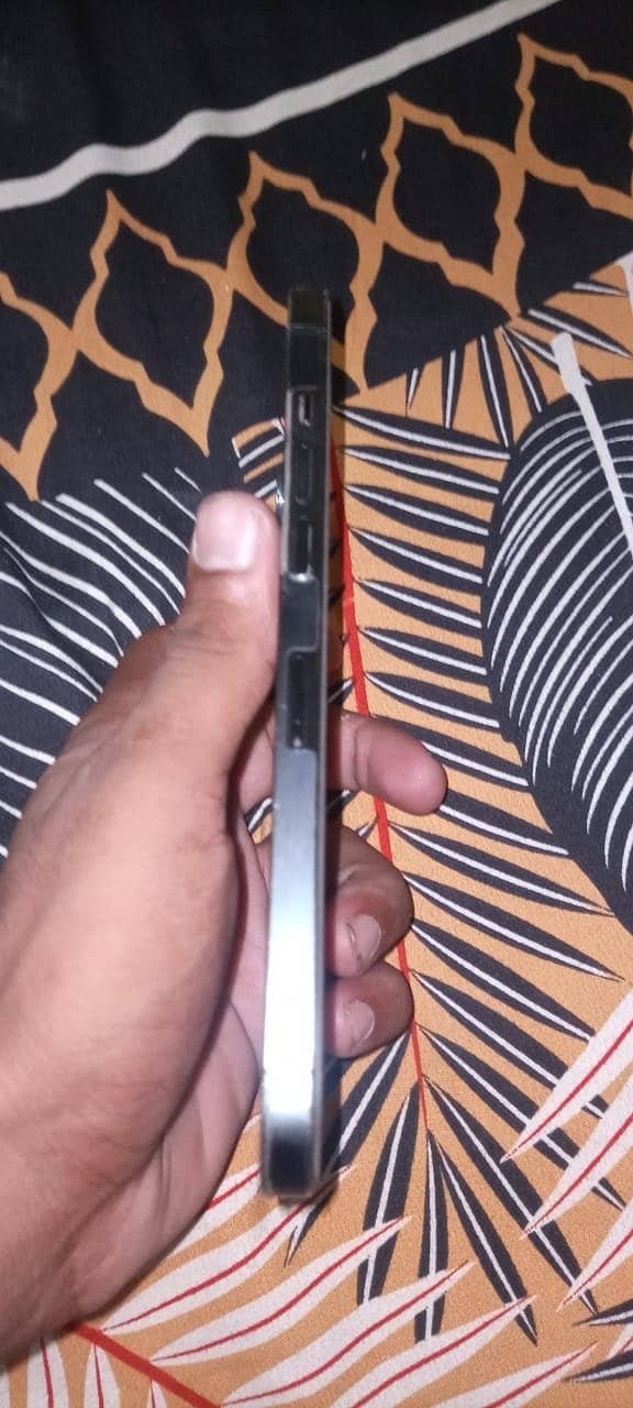 iPhone 12 Pro max 0