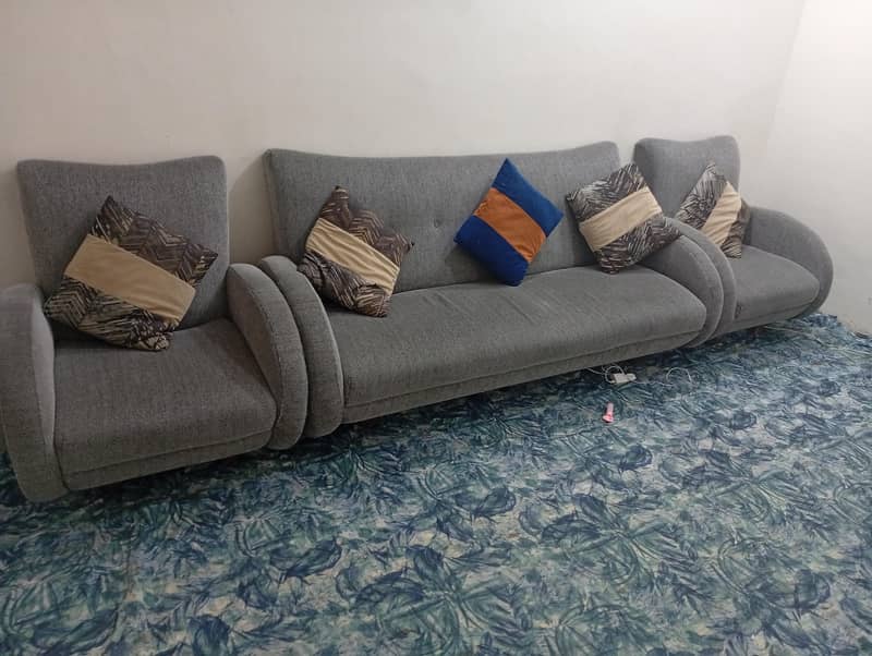 5 seater sofa set with table 1