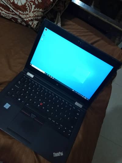 Lenovo yoga 260 10 by 10 condition