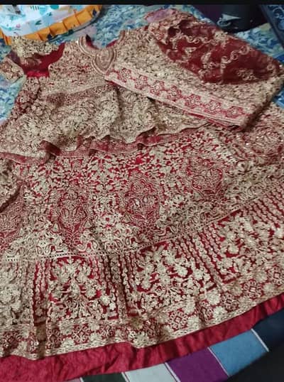 baraat lehnga red color