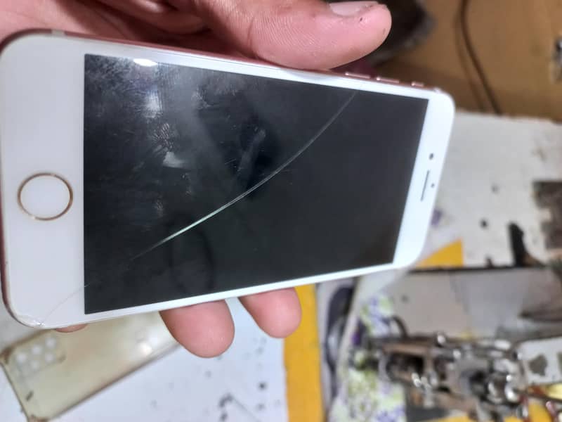 Apple iPhone 7 2