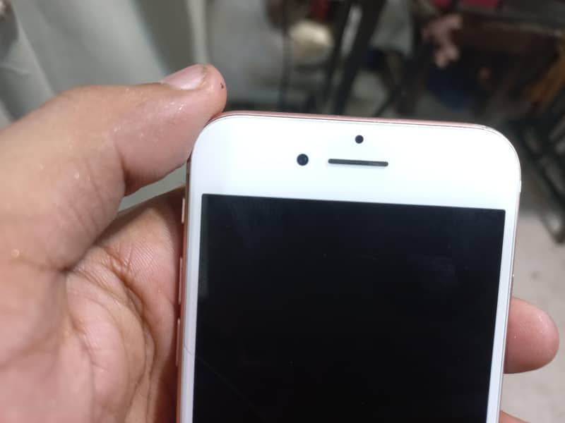 Apple iPhone 7 3