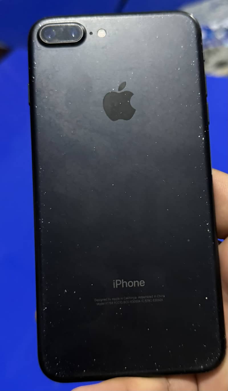 Apple iPhone 7 Plus 0