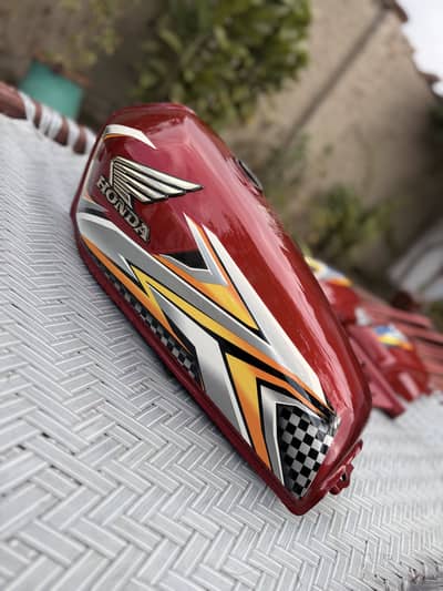 Honda 125 model 25 original tanki