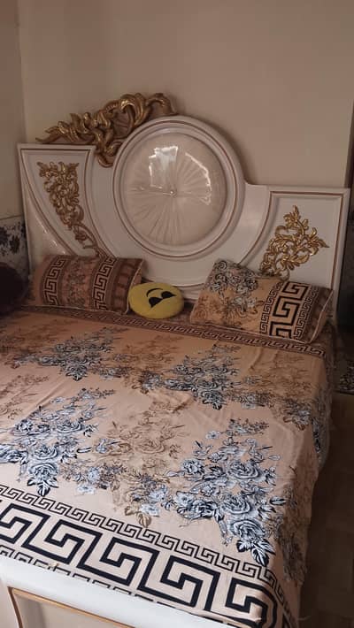 beautiful furniture set for sale