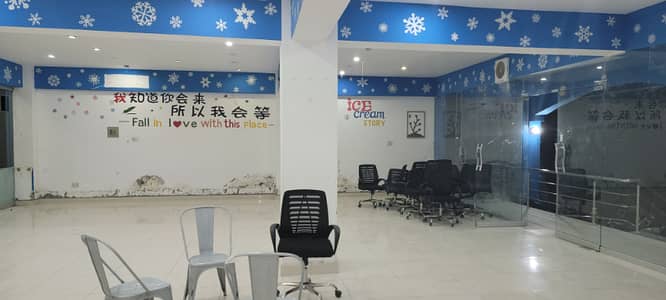 G/11 Minnie Market Ground Floor 1600sq Open Space Available For Rent real piks