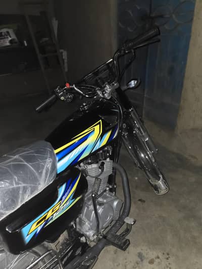 Cg 125 2026 model black