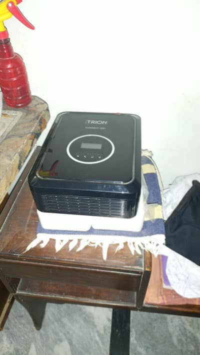 Trion UPS with Battery