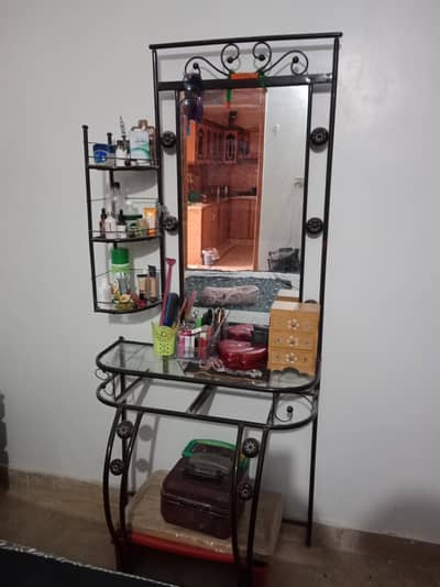 Dressing Table Iron road