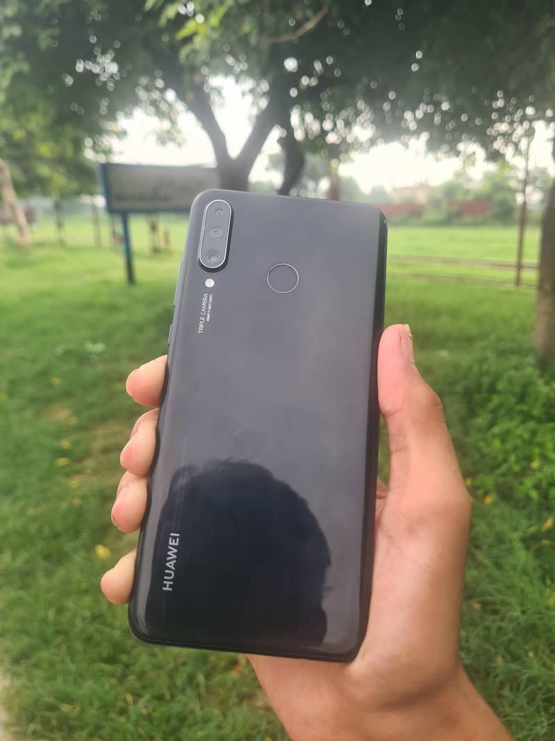 Huawei P30 Lite 0